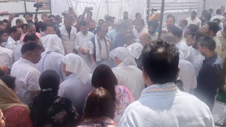 पहलगाम आतंकी हमले में मारे गए पर्यटकों को श्रद्धांजलि, जम्मू में बीजेपी ने किया हवन
