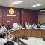 अलीगढ़ मण्डल की विकास, कानून व्यवस्था और राजस्व समीक्षा बैठक में हुई महत्वपूर्ण निर्णयों की घोषणा