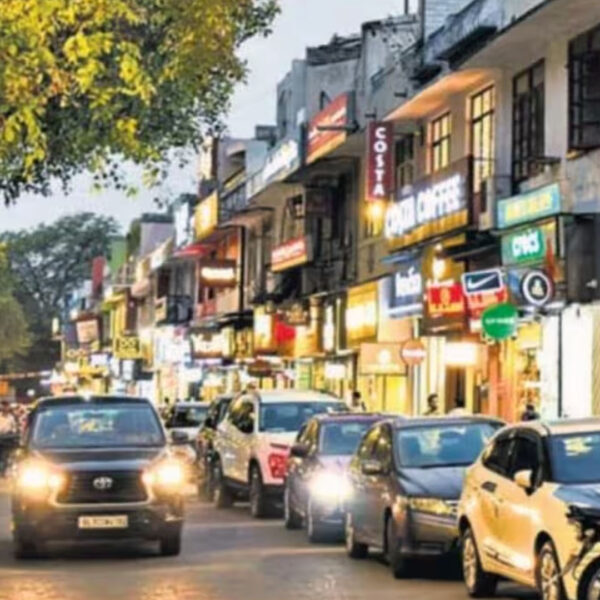 India-Pakistan तनाव के बीच दिल्ली में सुरक्षा बढ़ी,&hellip;