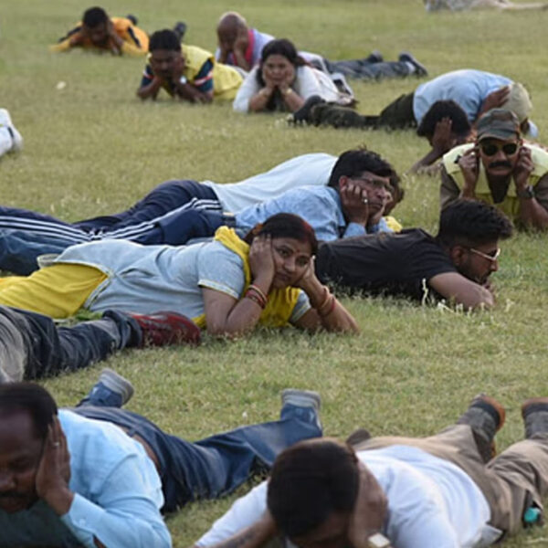 मॉक ड्रिल: एयर स्ट्राइक का सायरन बजते ही&hellip;