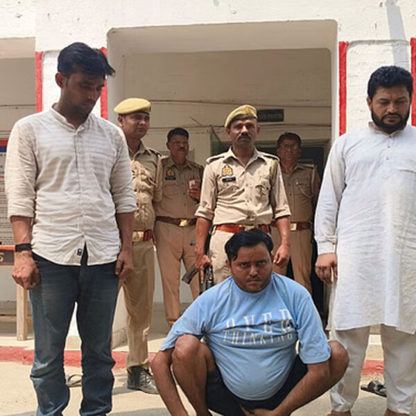मुरादाबाद: डेढ़ करोड़ के बंद हो चुके नोटों&hellip;