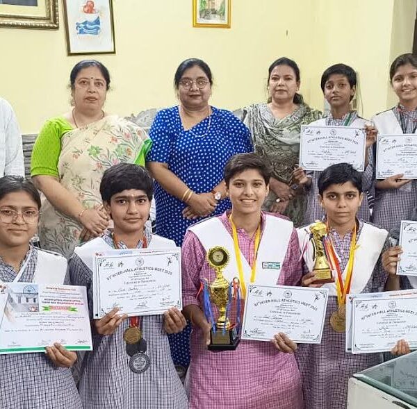 अलीगढ़: एएमयू गर्ल्स स्कूल ने इंटर-हॉल पावर लिफ्टिंग&hellip;