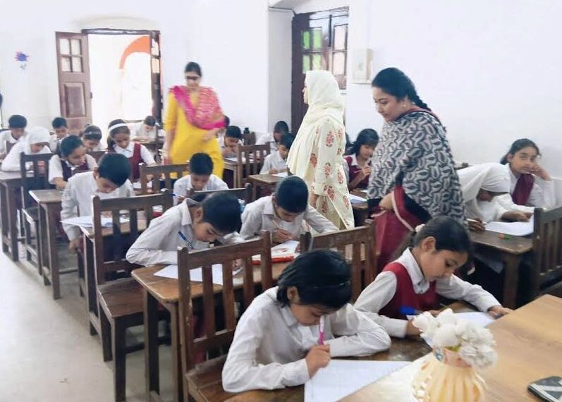 अलीगढ़: एएमयू ने स्कूलों के लिए ग्रीष्मकालीन अवकाश&hellip;