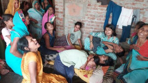 गोंडा: रास्ते के विवाद में पोल्ट्री फार्म संचालक&hellip;