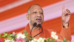 YogiAdityanath: भारत-पाक तनाव के बीच 40 सोशल मीडिया&hellip;