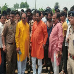 अलीगढ़: प्रतिबंधित पशु काटने के आरोप में चार पकड़े गए, भीड़ ने की बेरहमी से पिटाई, एक की हालत गंभीर