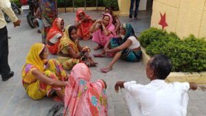 बलरामपुर में भीषण सड़क हादसा: शादी से लौट&hellip;
