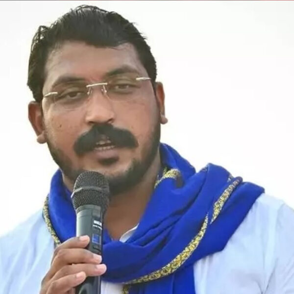 अलीगढ़ में मांस व्यापारियों की पिटाई और गाड़ी&hellip;