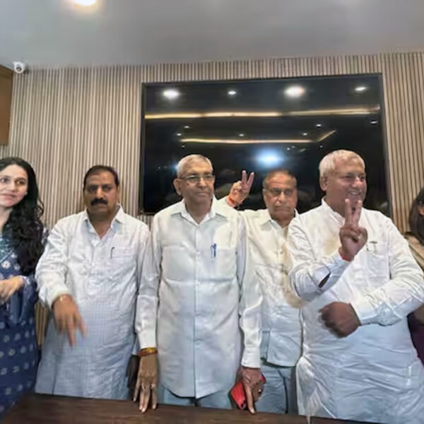 AAP में बड़ी बगावत: हेमचंद गोयल के नेतृत्व&hellip;