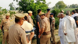 फिरोजाबाद: जमीन विवाद में पूर्व प्रधान और बेटे&hellip;