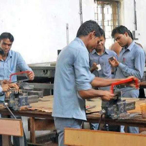 यूपी के आईटीआई कॉलेजों में दाखिले की प्रक्रिया…