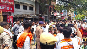 मैनपुरी में पेड़ कटाई पर स्थानीय लोगों का&hellip;