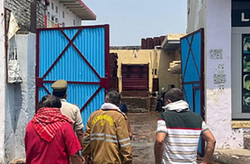 मथुरा: आइस फैक्ट्री से अमोनिया गैस का रिसाव, हड़कंप मचा, दर्जनों लोग घर छोड़कर भागे