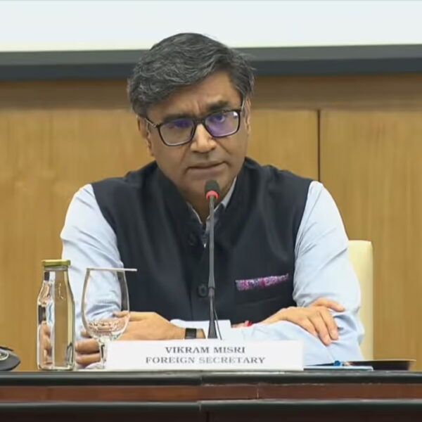 सीजफायर सिर्फ चार घंटे में टूटा: पाकिस्तान की…