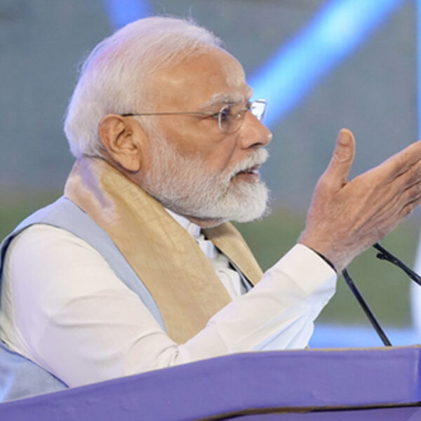 प्रधानमंत्री नरेंद्र मोदी का गुजरात दौरा: गुजरात को&hellip;