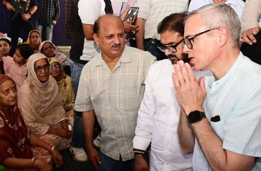 ऑपरेशन सिंदूर के बाद बौखलाया पाकिस्तान,सीएम उमर ने जम्मू में नागरिक क्षेत्रों का किया दौरा