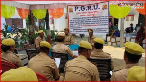 थाना प्रभारी, शाखा प्रभारी या वॉट्सएप के माध्यम&hellip;