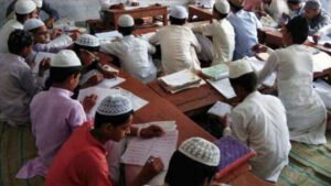 यूपी: प्रदेश के मदरसों के पाठ्यक्रम में होगा&hellip;