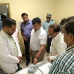 अलीगढ़: जिलाधिकारी ने पंडित दीनदयाल उपाध्याय संयुक्त चिकित्सालय का औचक निरीक्षण किया