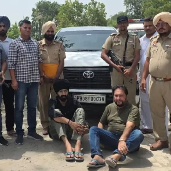 मथुरा: पंजाब में बैंक कर्मियों को बंधक बनाकर…