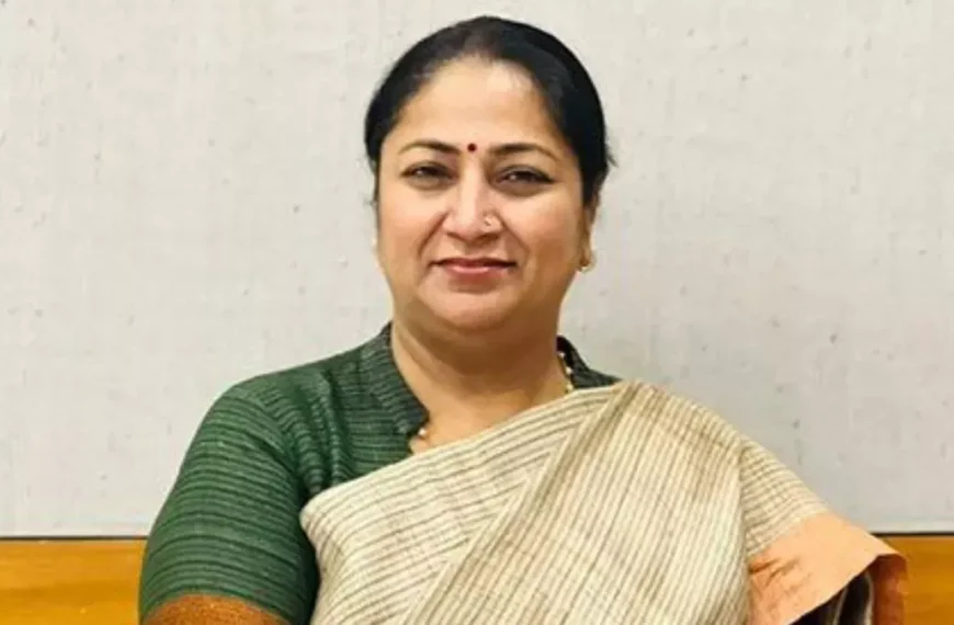 प्रदूषण नियंत्रण को लेकर सक्रिय हुई दिल्ली सरकार, सीएम रेखा गुप्ता ने दिखाई अत्याधुनिक मशीनें