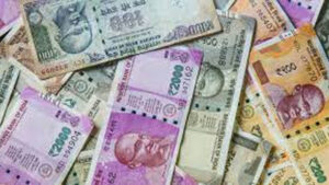 एटा: बीएसए कार्यालय के बाबू पर आय से&hellip;