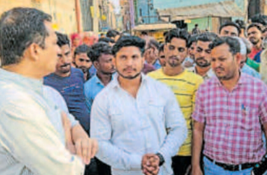 अलीगढ़: बरसात से पहले तैयारी: नगर आयुक्त ने…