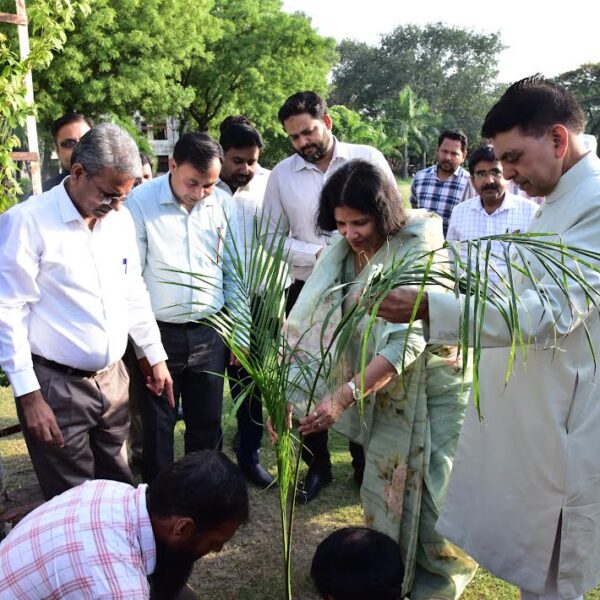 अलीगढ़: एएमयू में विश्व पर्यावरण दिवस 2025 पर…
