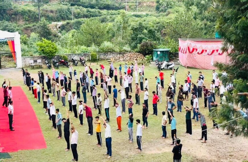 ABVP के प्रातः अभ्यास वर्ग में योग दिवस पर हुआ सामूहिक योगाभ्यास