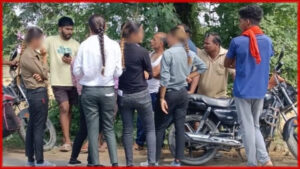 बलिया में जींस-टी-शर्ट पहनकर भीख मांगती पकड़ी गईं&hellip;