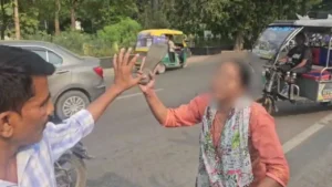बरेली में पत्नी ने बीच सड़क पर की…
