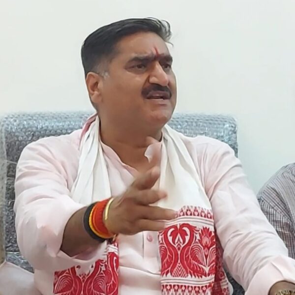 अलीगढ़: दाऊद खां रेलवे स्टेशन का नाम बदलने…