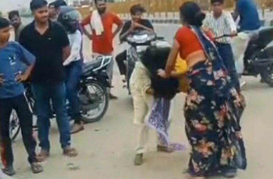 अलीगढ़: खेरेश्वर चौराहे पर प्रेमी-प्रेमिका…