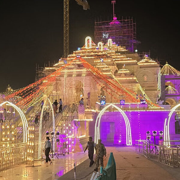 अयोध्या: गंगा दशहरा पर राम मंदिर में नई&hellip;