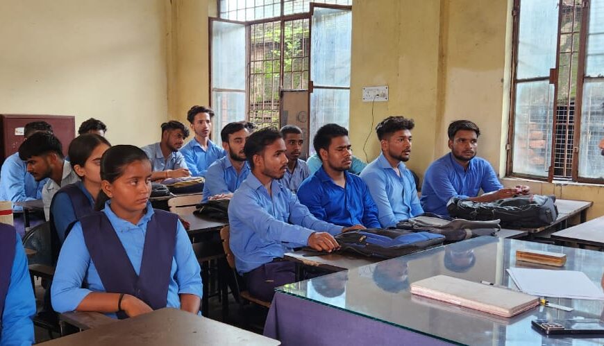  अलीगढ़: राजकीय औद्योगिक प्रशिक्षण संस्थान कोल में आयोजित हुआ कैरियर काउंसलिंग मेला
