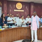 नैनो तकनीक से स्मार्ट खेती : अलीगढ़ मंडल में 6 प्रगतिशील किसान सम्मानित