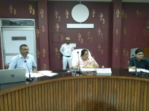 अलीगढ़: उद्योग बंधु बैठक में गूंजा बिजली कटौती…