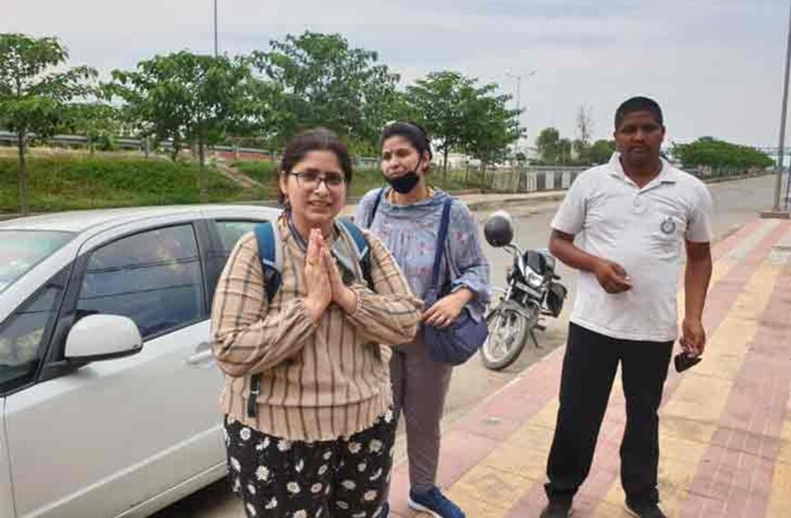 यूपी की आईएएस, रानी नागर की नौकरी पर खतरा