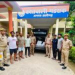 मोबाइल टावर से बैट्री चोरी करने वाला गिरोह गिरफ्तार, लाखों का सामान बरामद