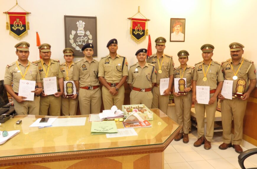 ऑपरेशन ‘कर्तव्यनिष्ठा’ के तहत अलीगढ़ के 7 उपनिरीक्षकों को एसएसपी ने किया सम्मानित