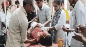 मैनपुरी: मंदिर में पूजा कर रही छात्रा पर…