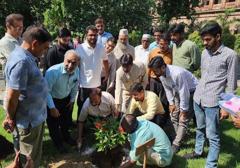 एएमयू के एसएस हॉल में वृक्षारोपण अभियान का आयोजन
