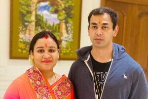 अपर्णा यादव के पति प्रतीक यादव के साथ…