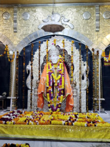 गुरु पूर्णिमा पर साईं मंदिर में भव्य आयोजन