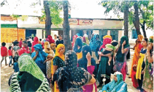 प्राथमिक विद्यालयों के विलय पर सदलपुर व हयातपुर…