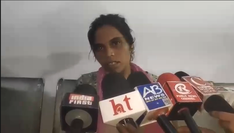 अलीगढ़ :घर में घुसकर दलित महिला से छेड़छाड़, विरोध करने पर युवक ने दबाया गला,