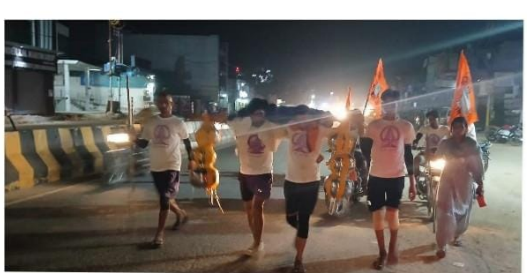 उम्मीद सामाजिक संस्था ने कांवड़ियों को किया चाय वितरण