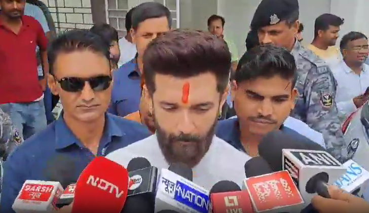 चिराग पासवान का नीतीश सरकार पर हमला: “मुझे दुख है कि मैं ऐसी सरकार को समर्थन दे रहा हूं,