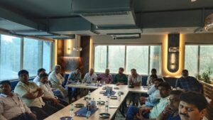 अलीगढ़: ठेकेदारों ने नई नियमावली के विरोध में…