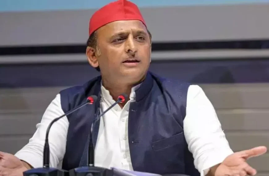 अखिलेश यादव का बीजेपी पर हमला: सपा सरकार बनी तो कांवड़ियों के लिए कॉरिडोर, भाजपा में तीन गुट